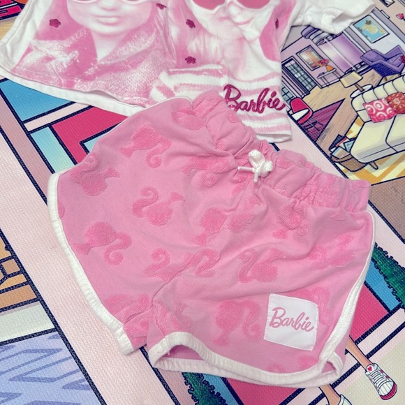 Barbie Set - Picture 3 of 5